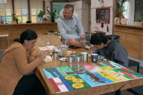 Family Power Games and Spying on The Farm: Who Will Outsmart Whom?