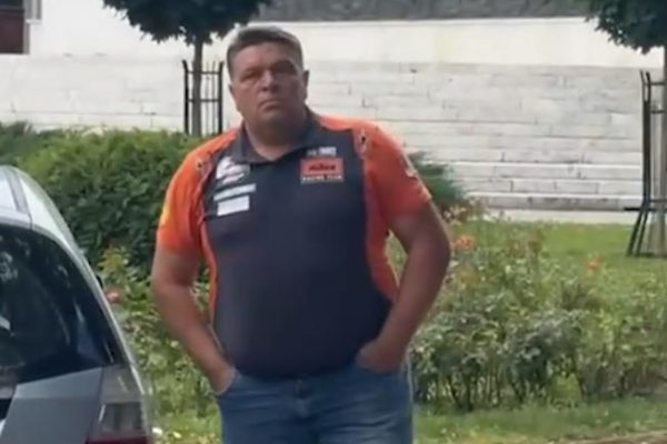 Najpoznatiji srpski motorista Gabor Sagmajster i književno popodne u Pionirskom parku: Vidovdan kao srce jedinstva ili poligon za političke sukobe?