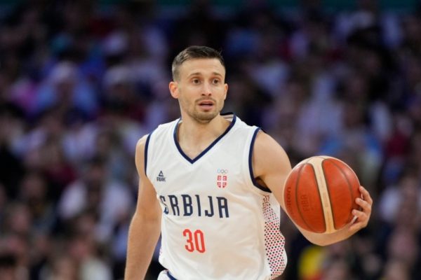 Aleksa Avramović potpisao za Dubai i vraća se u Evroligu