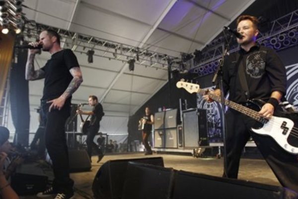 Dropkick Murphys najavili album For the People borbenim singlom Who’ll Stand With Us?