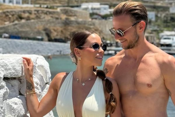 Rakitic and Raquel’s Paradise Vacation: The Lovebirds Shine on a Mediterranean Beach