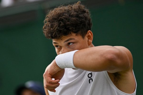 Wimbledon Scandal: Match Stopped While American Was Serving for Victory!