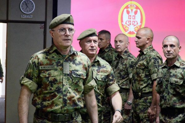 Načelnik Glavnog Stožera Vojske Srbije Održao Sastanak s Zapovjednicima Kopnene Vojske: Spremni za Sve!