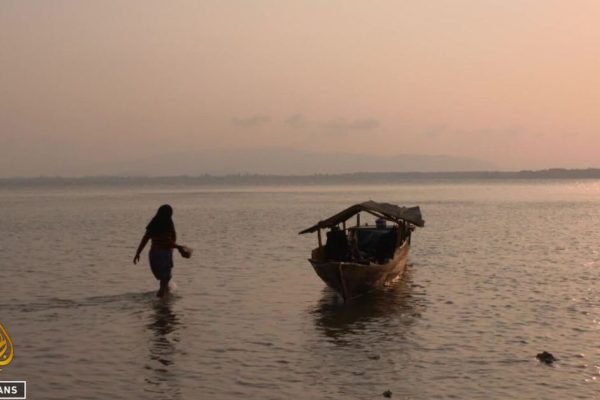 Indonezija: Tropski Raj ili Opasni Raj za Putnike?
