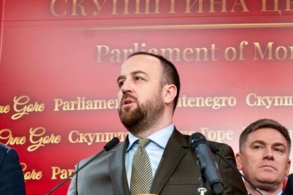 Anketni odbor i političke igre: Kako DPS i oporba prave predstavu od Crne Gore