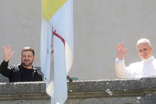 Zelenski i Papa Lav XIV: Vatikan kao arena za mirovne pregovore s Rusijom?