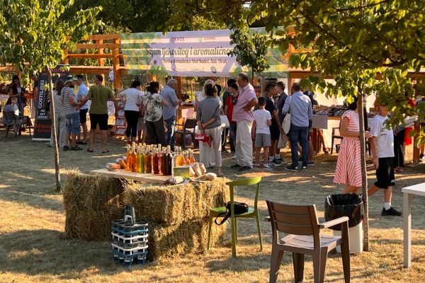 Prvi sajam lekovitog i aromatičnog bilja u Nikšiću: Priroda na delu!