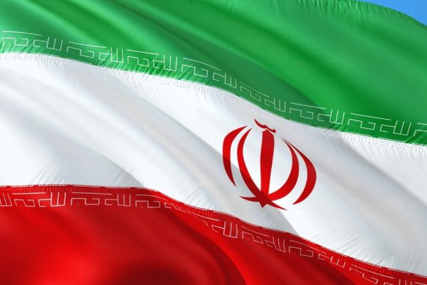 Iran Otvoren za Pregovore, Ali Samo Ako SAD Isključe Vojnu Akciju!